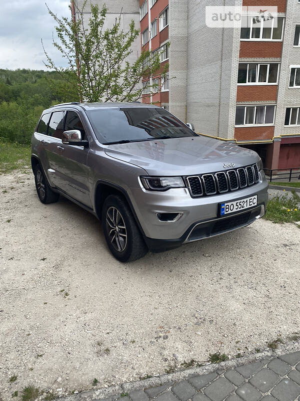 Внедорожник / Кроссовер Jeep Grand Cherokee 2018 в Ровно