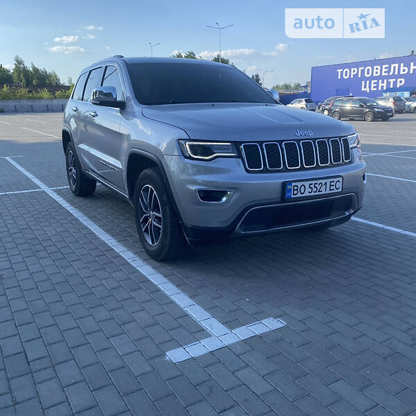 Внедорожник / Кроссовер Jeep Grand Cherokee 2018 в Ровно