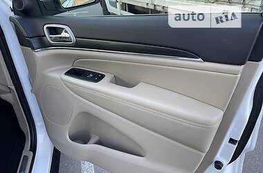 Позашляховик / Кросовер Jeep Grand Cherokee 2019 в 
