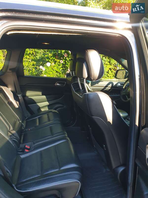 Позашляховик / Кросовер Jeep Grand Cherokee 2013 в Чернівцях