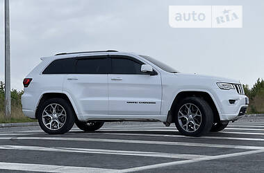 Внедорожник / Кроссовер Jeep Grand Cherokee 2021 в Хмельницком