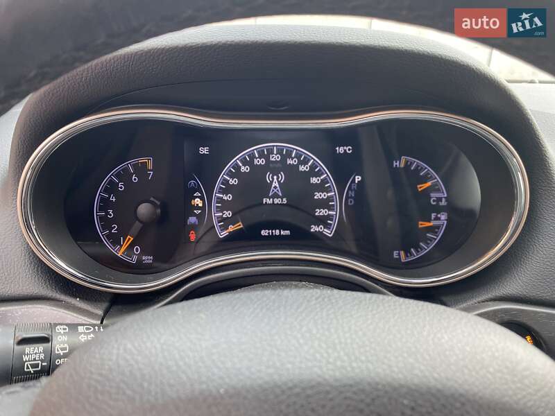 Внедорожник / Кроссовер Jeep Grand Cherokee 2016 в Виннице