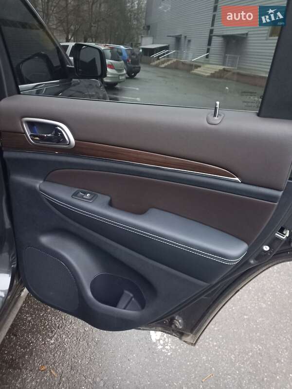 Позашляховик / Кросовер Jeep Grand Cherokee 2017 в Харкові