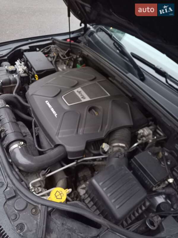 Позашляховик / Кросовер Jeep Grand Cherokee 2017 в Харкові