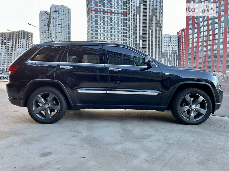 Позашляховик / Кросовер Jeep Grand Cherokee 2012 в Києві