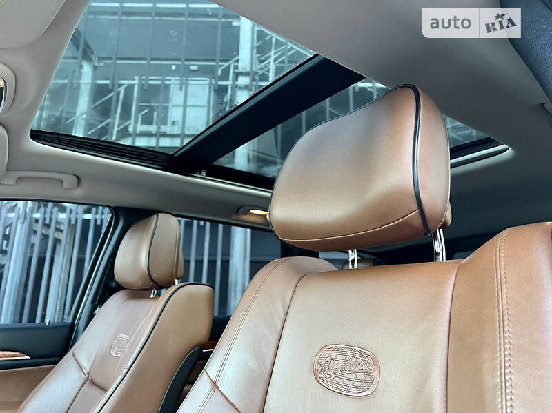 Позашляховик / Кросовер Jeep Grand Cherokee 2012 в Києві
