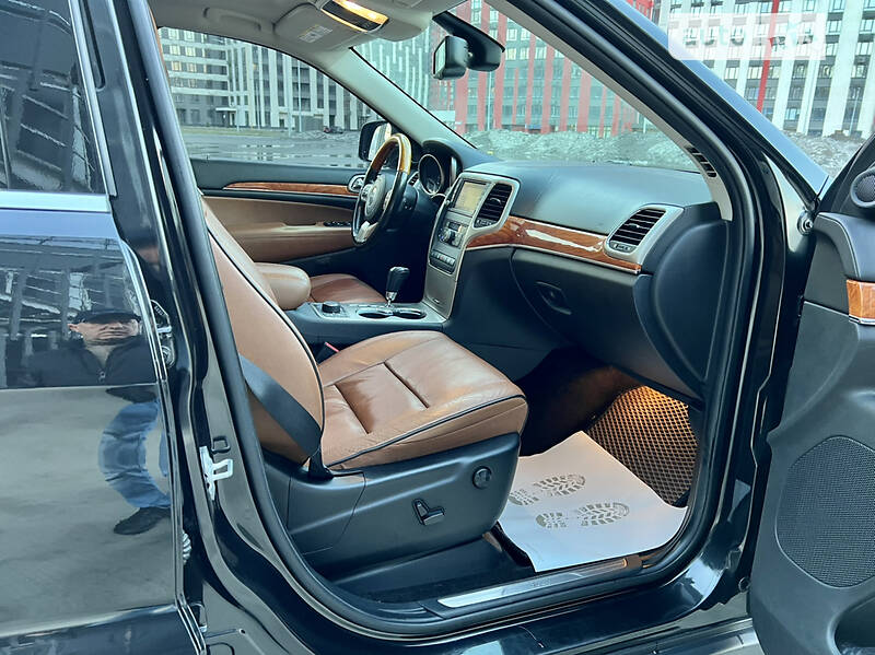 Позашляховик / Кросовер Jeep Grand Cherokee 2012 в Києві