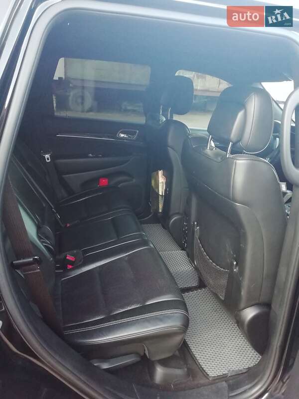 Внедорожник / Кроссовер Jeep Grand Cherokee 2017 в Чернигове