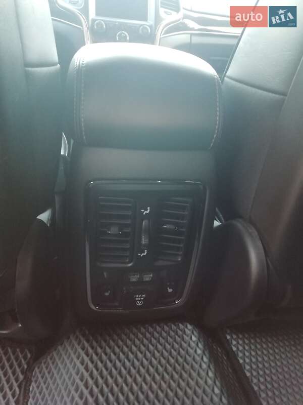 Внедорожник / Кроссовер Jeep Grand Cherokee 2017 в Чернигове