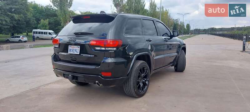 Внедорожник / Кроссовер Jeep Grand Cherokee 2020 в Кривом Роге