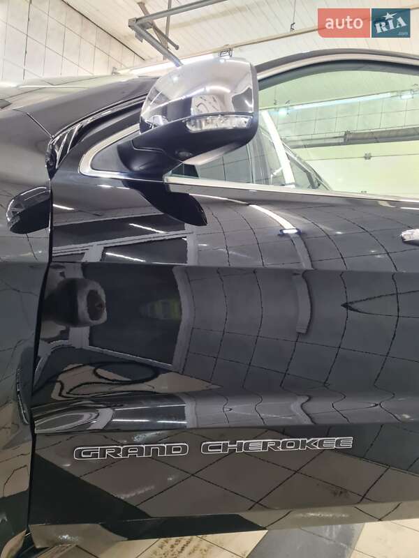 Внедорожник / Кроссовер Jeep Grand Cherokee 2017 в Ивано-Франковске фото 43 Внедорожник / Кроссовер Jeep Grand Cherokee 2017 в Ивано-Франковске