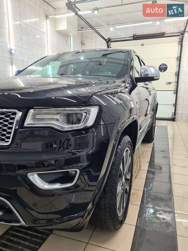Внедорожник / Кроссовер Jeep Grand Cherokee 2017 в Ивано-Франковске фото 59 Внедорожник / Кроссовер Jeep Grand Cherokee 2017 в Ивано-Франковске