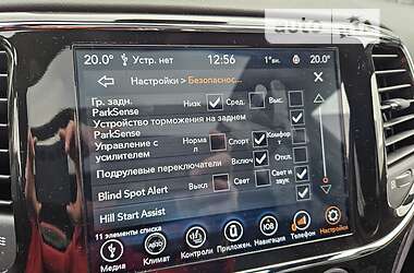 Позашляховик / Кросовер Jeep Grand Cherokee 2021 в Києві
