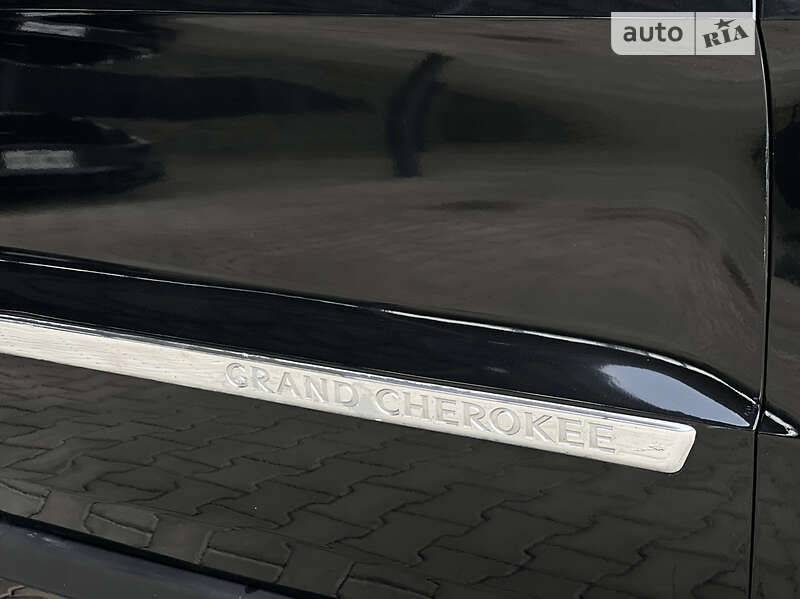 Внедорожник / Кроссовер Jeep Grand Cherokee 2010 в Коломые