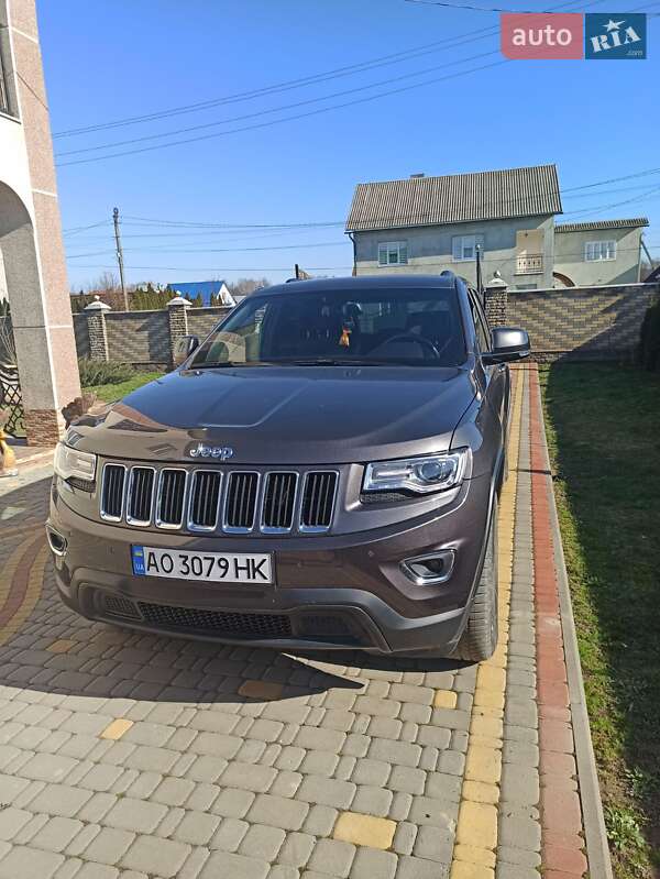 Внедорожник / Кроссовер Jeep Grand Cherokee 2017 в Тячеве