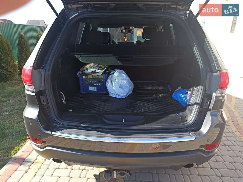 Внедорожник / Кроссовер Jeep Grand Cherokee 2017 в Тячеве