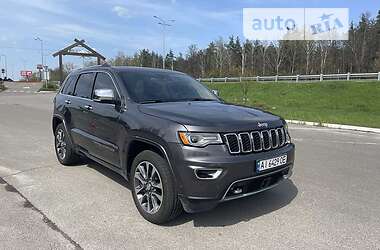 Внедорожник / Кроссовер Jeep Grand Cherokee 2017 в Киеве