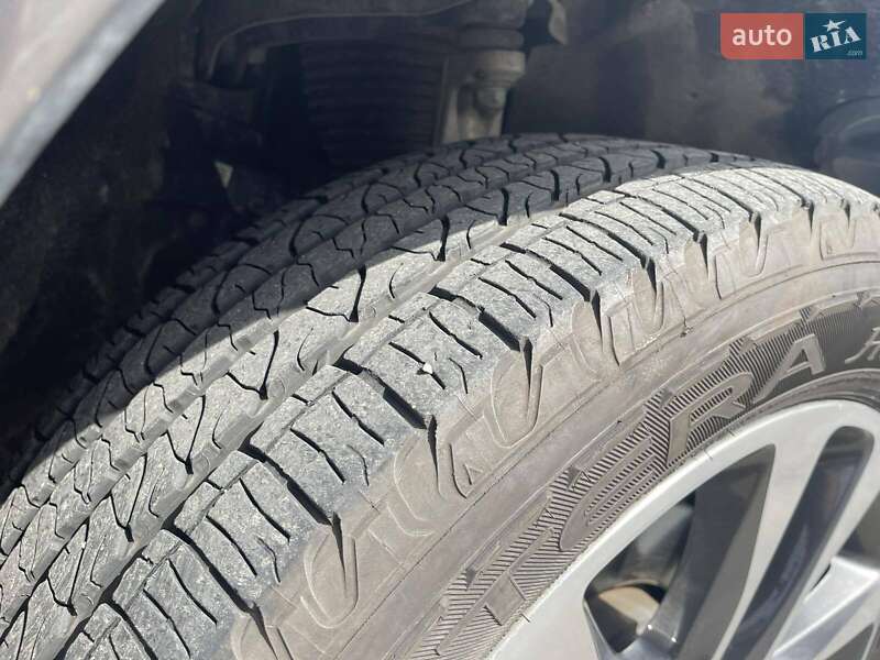 Внедорожник / Кроссовер Jeep Grand Cherokee 2017 в Киеве