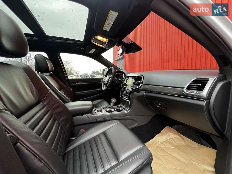 Внедорожник / Кроссовер Jeep Grand Cherokee 2019 в Одессе