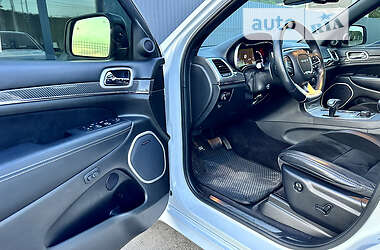 Позашляховик / Кросовер Jeep Grand Cherokee 2015 в 