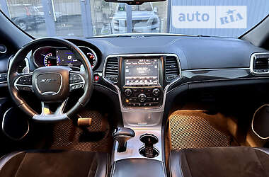 Позашляховик / Кросовер Jeep Grand Cherokee 2015 в 
