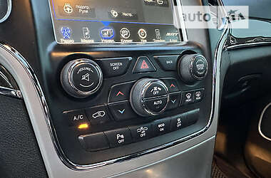 Позашляховик / Кросовер Jeep Grand Cherokee 2015 в 