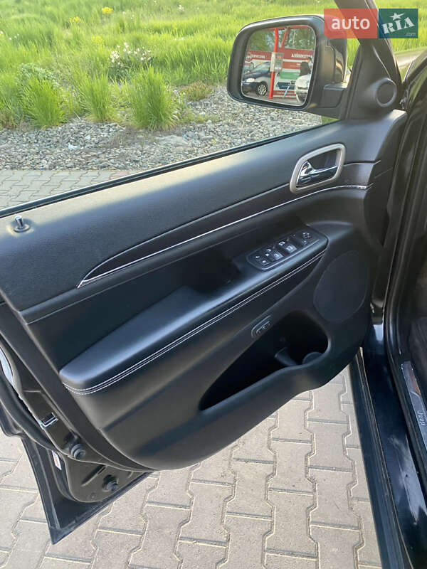 Внедорожник / Кроссовер Jeep Grand Cherokee 2015 в Тячеве