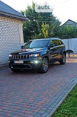 Внедорожник / Кроссовер Jeep Grand Cherokee 2017 в Знаменке