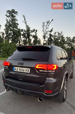 Внедорожник / Кроссовер Jeep Grand Cherokee 2016 в 