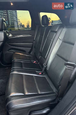 Внедорожник / Кроссовер Jeep Grand Cherokee 2016 в 