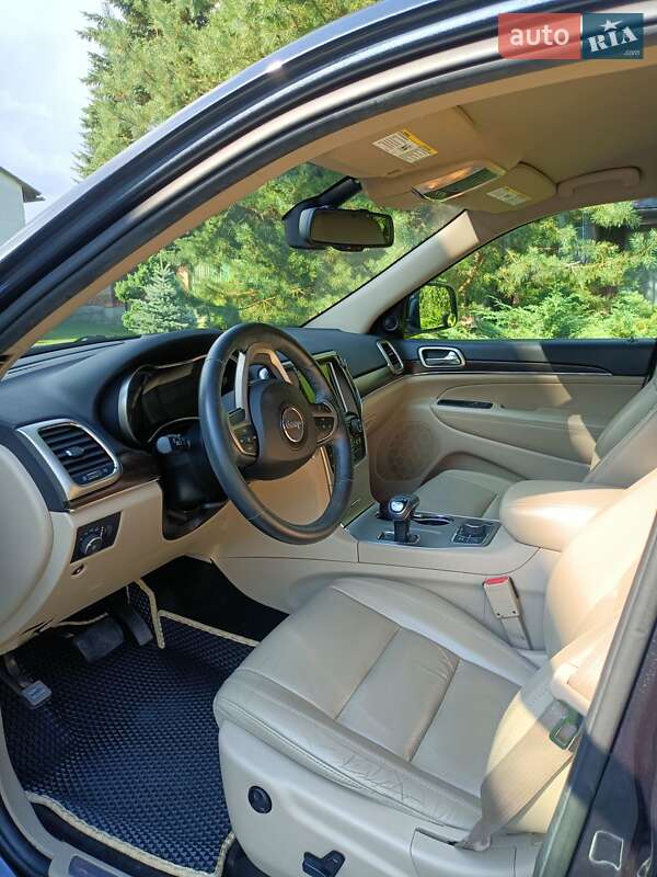 Позашляховик / Кросовер Jeep Grand Cherokee 2014 в Львові