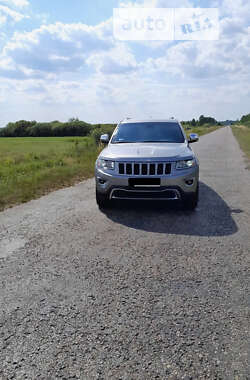 Позашляховик / Кросовер Jeep Grand Cherokee 2015 в 