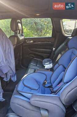 Внедорожник / Кроссовер Jeep Grand Cherokee 2015 в Киеве