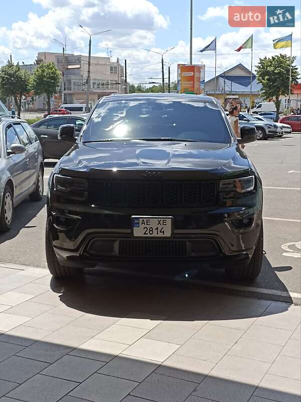 Внедорожник / Кроссовер Jeep Grand Cherokee 2020 в Кривом Роге