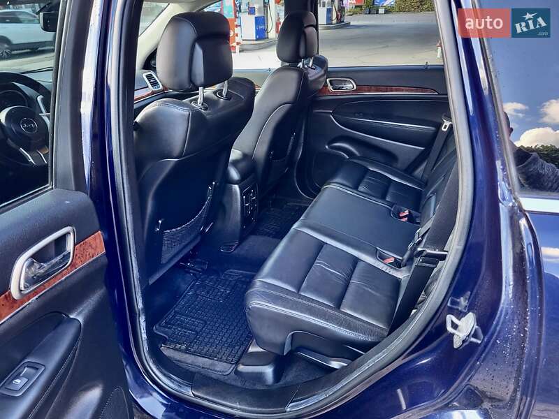 Внедорожник / Кроссовер Jeep Grand Cherokee 2012 в Луцке
