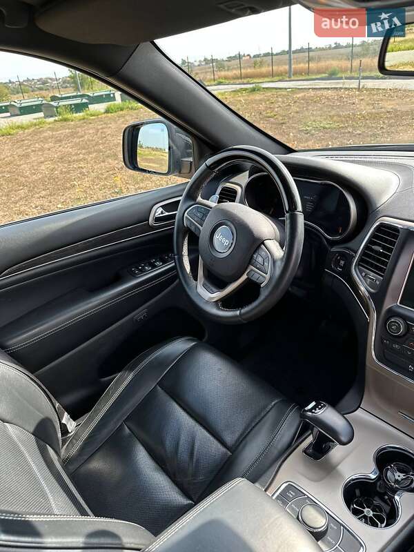 Внедорожник / Кроссовер Jeep Grand Cherokee 2015 в Одессе фото 31 Внедорожник / Кроссовер Jeep Grand Cherokee 2015 в Одессе