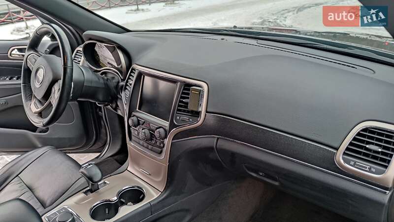 Внедорожник / Кроссовер Jeep Grand Cherokee 2015 в Виннице