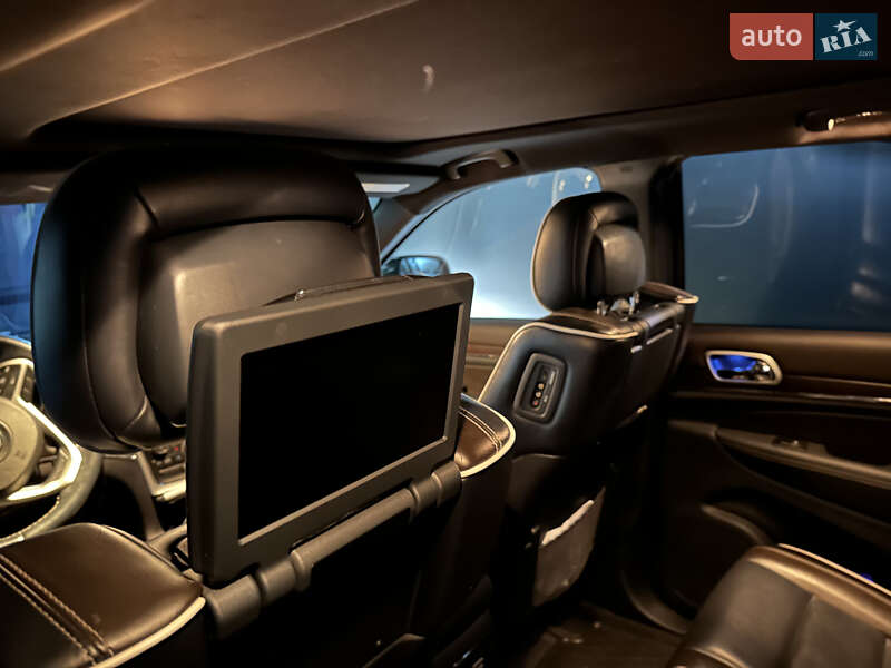 Позашляховик / Кросовер Jeep Grand Cherokee 2015 в Одесі