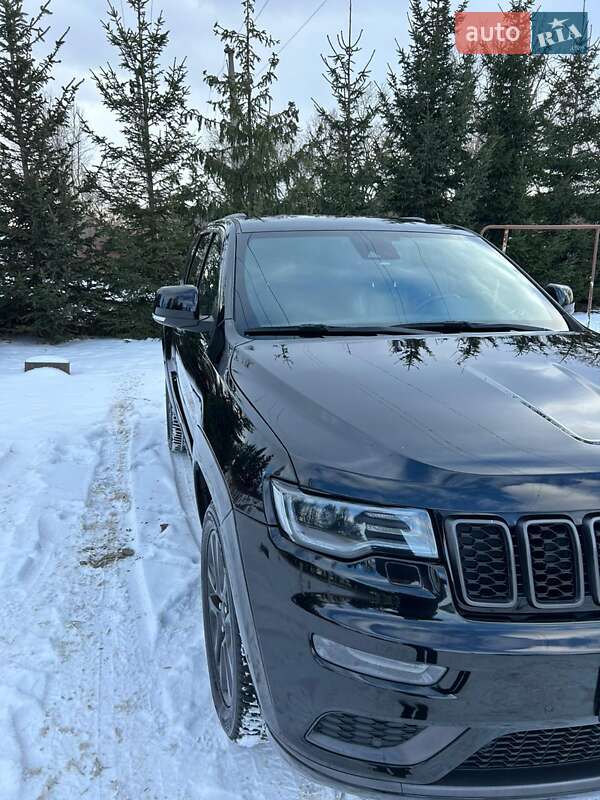 Внедорожник / Кроссовер Jeep Grand Cherokee 2018 в Тернополе