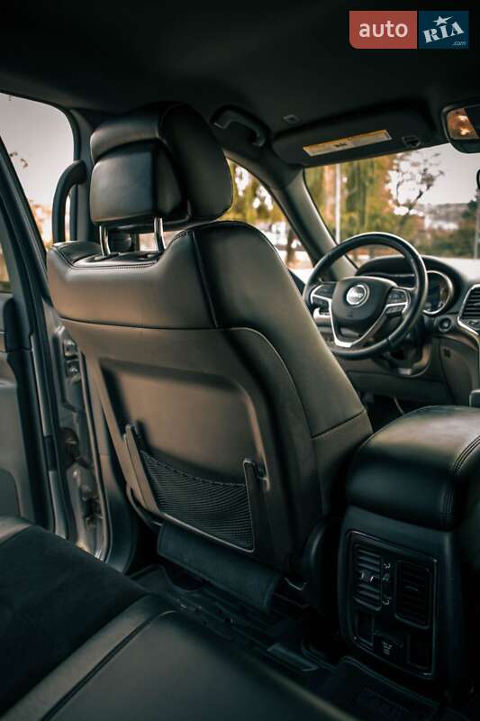 Внедорожник / Кроссовер Jeep Grand Cherokee 2018 в Львове