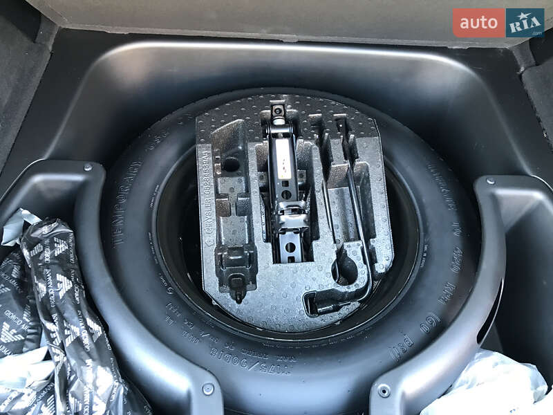 Внедорожник / Кроссовер Jeep Grand Cherokee 2019 в Львове