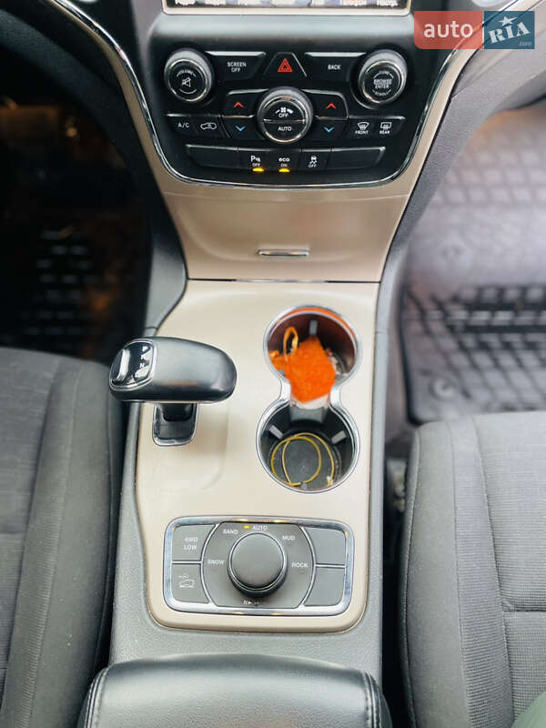 Позашляховик / Кросовер Jeep Grand Cherokee 2015 в Луцьку фото 39 Позашляховик / Кросовер Jeep Grand Cherokee 2015 в Луцьку