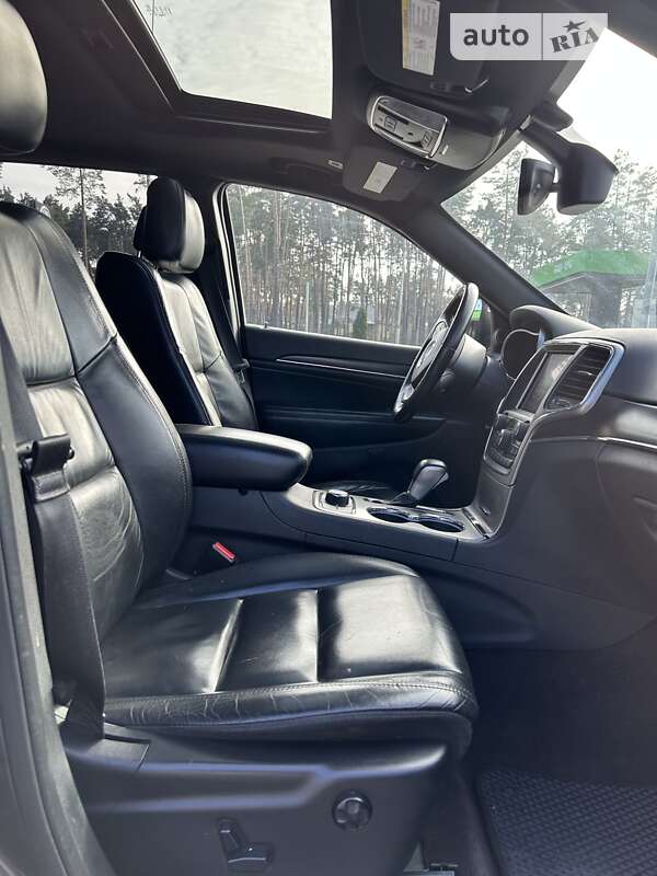 Внедорожник / Кроссовер Jeep Grand Cherokee 2017 в Буче