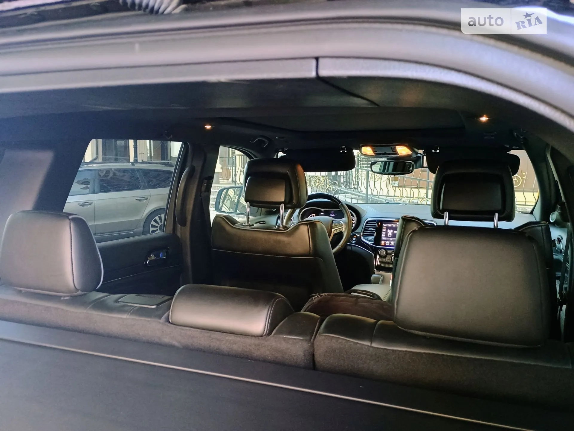 2019 Jeep Grand Cherokee - мініатюра 25