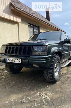Внедорожник / Кроссовер Jeep Grand Cherokee 1996 в Тячеве