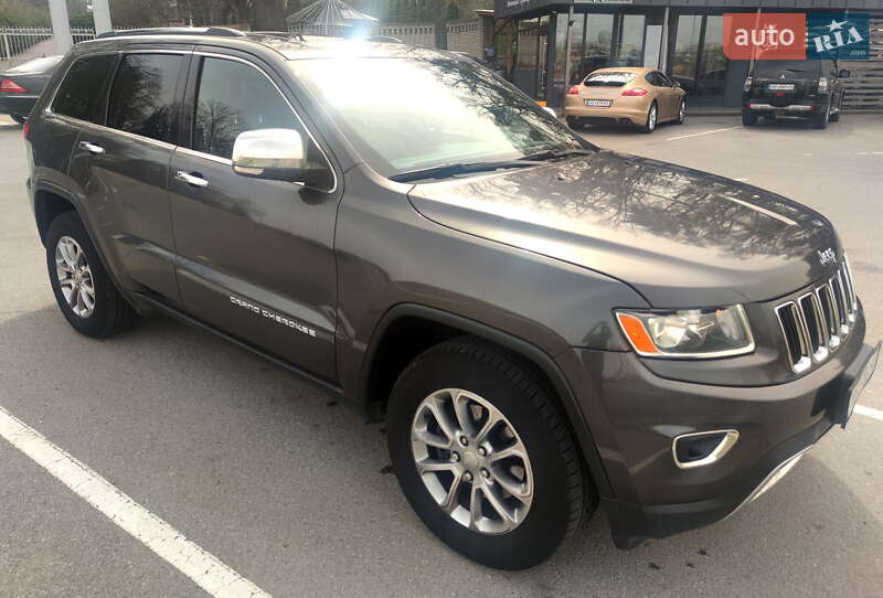 Внедорожник / Кроссовер Jeep Grand Cherokee 2015 в Виннице