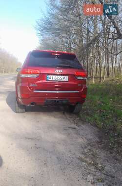 Позашляховик / Кросовер Jeep Grand Cherokee 2014 в 