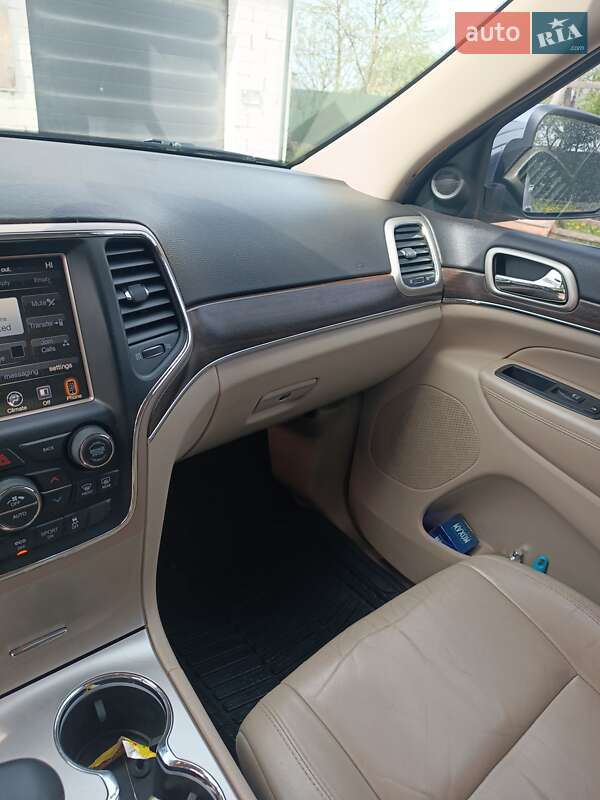 Внедорожник / Кроссовер Jeep Grand Cherokee 2013 в Косове