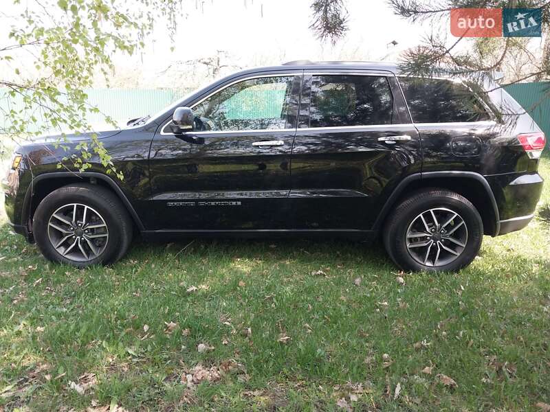 Внедорожник / Кроссовер Jeep Grand Cherokee 2020 в Киеве