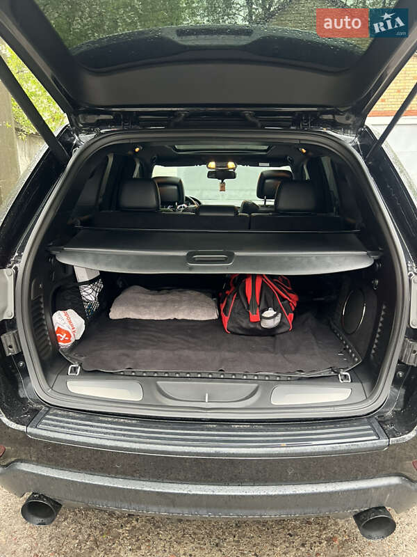 Внедорожник / Кроссовер Jeep Grand Cherokee 2014 в Киеве